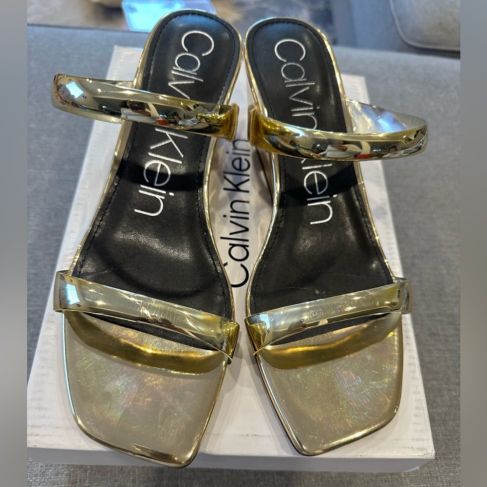 Selling used Calvin Klein Kenza gold sandals